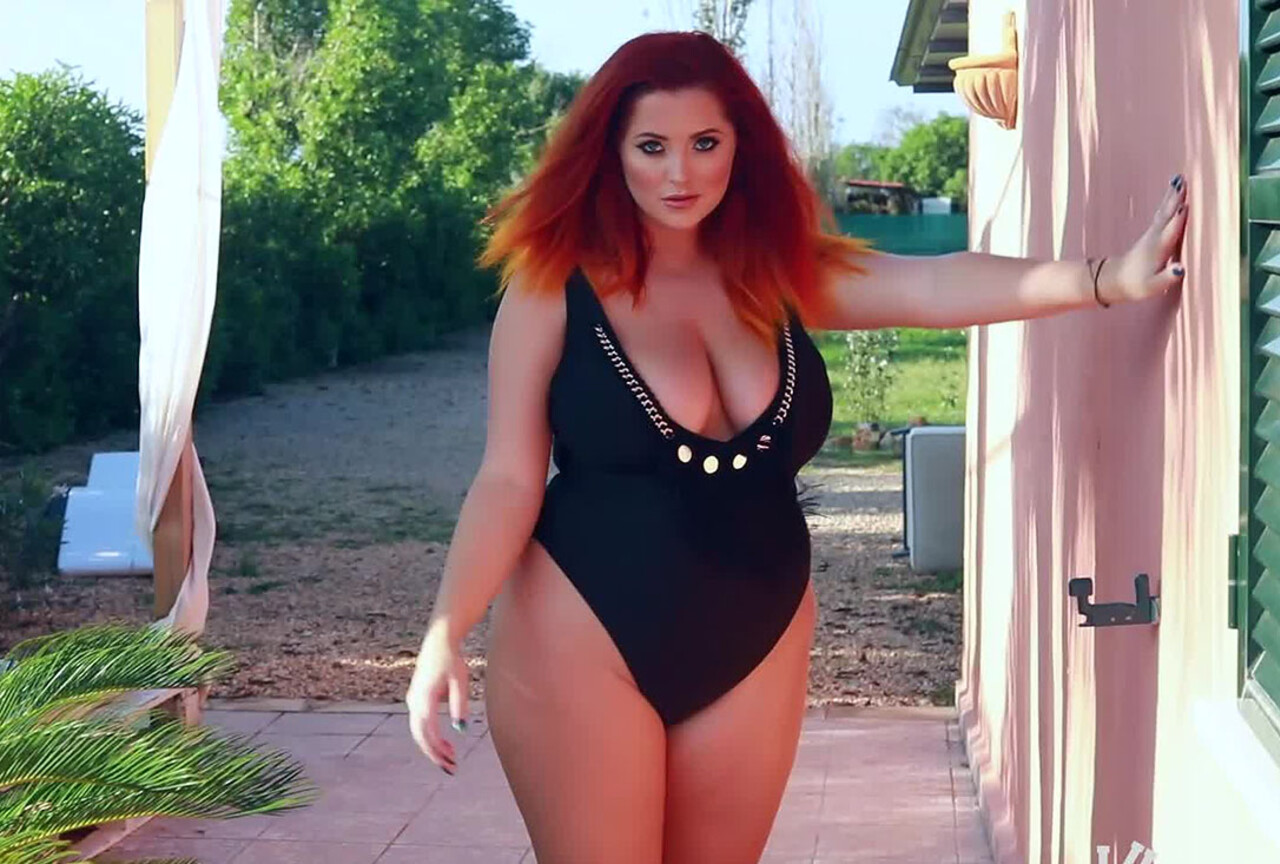 Lucy Vixen Strips Nude From Her Black Bodysuit